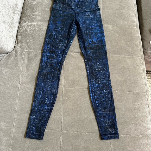 lululemon athletica High Rise Jeans - Blue Pattern - Picture 3 of 10